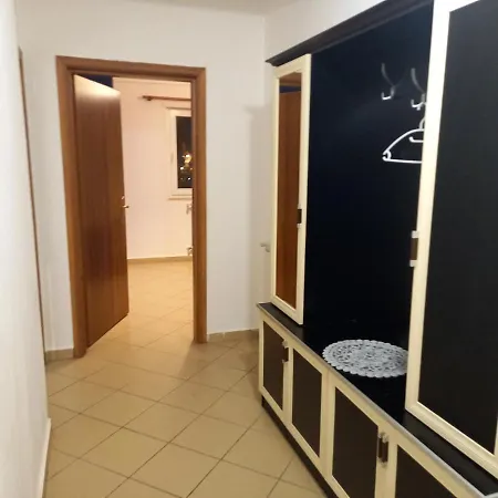 Sea View Apartment *